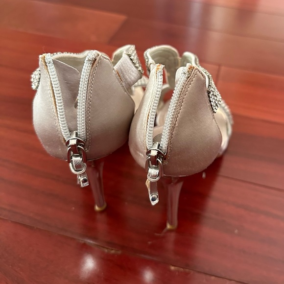 Shoes - Picture 2 of 2